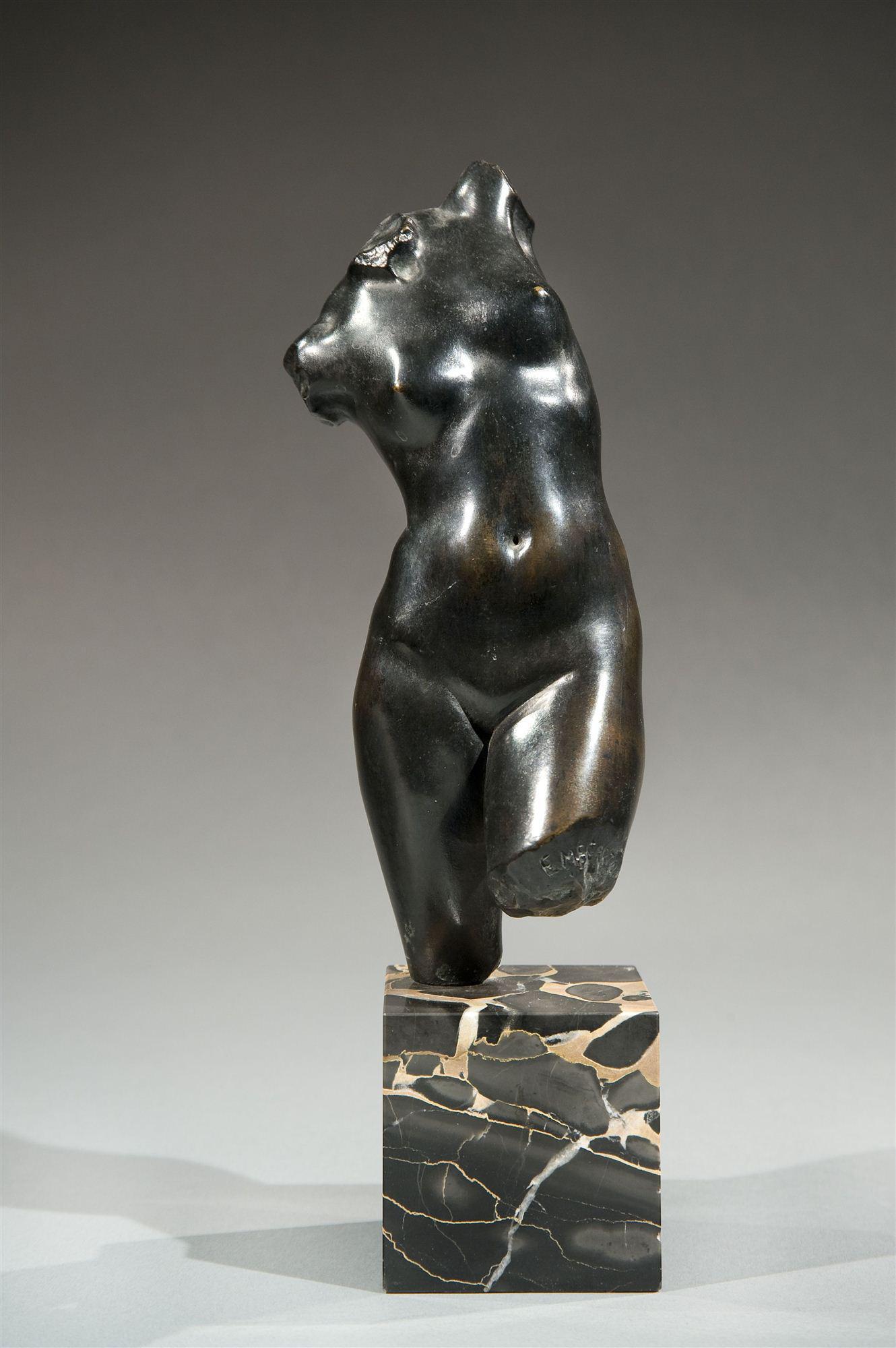 

											American Figurative  </b>

											<em>
												Now on view in New York</em> 

											<h4>
																							</h4>

		                																																													<i>Edward McCartan,</i>  
																																								Female Torso, circa 1910, 
																																								Bronze, 
																																								10 3/4 inches high including marble base 
																								
		                				