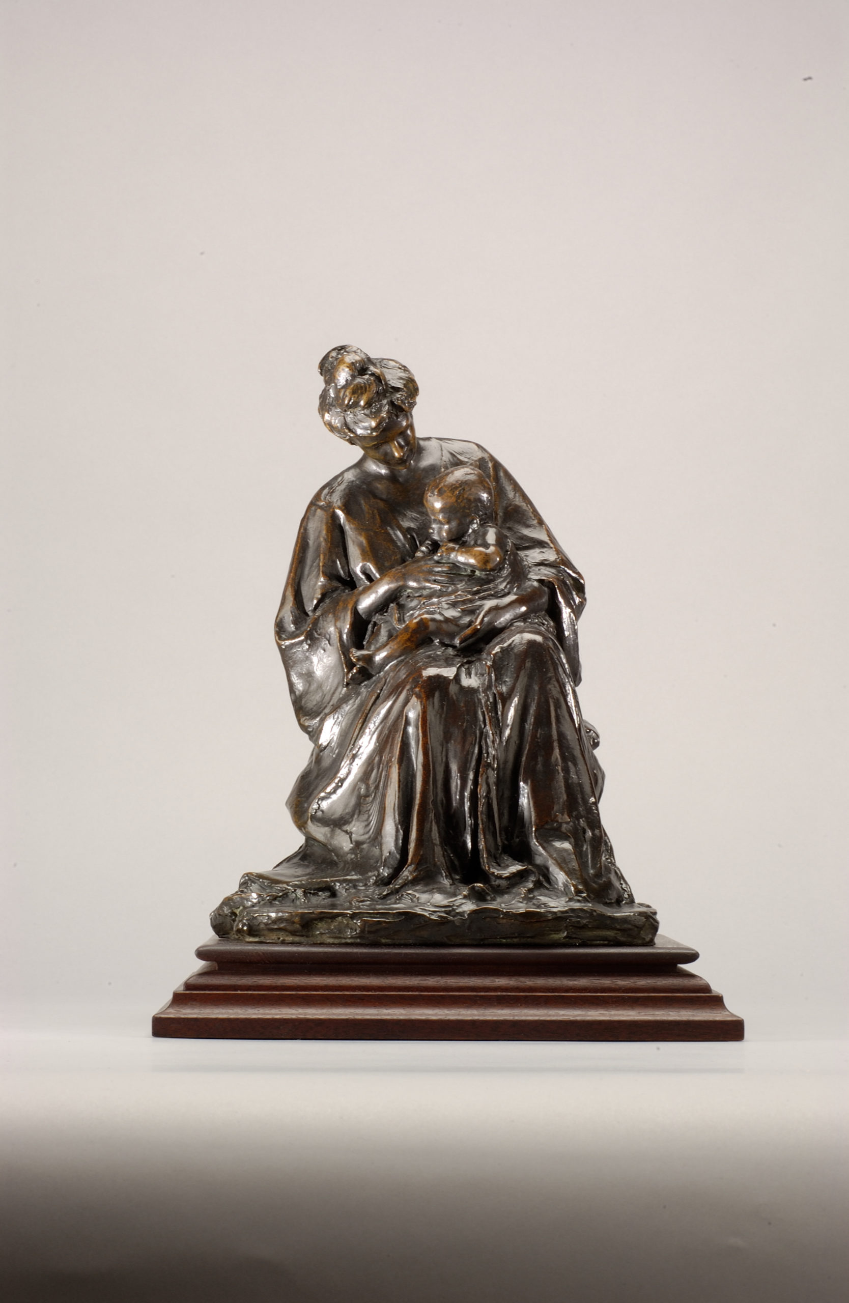 

											American Figurative  </b>

											<em>
												Now on view in New York</em> 

											<h4>
																							</h4>

		                																																													<i>Bessie Potter Vonnoh,</i>  
																																								Mother and Child, ca. 1902, 
																																								Bronze, 
																																								10 x 9 1⁄2 inches on original wood base 
																								
		                				