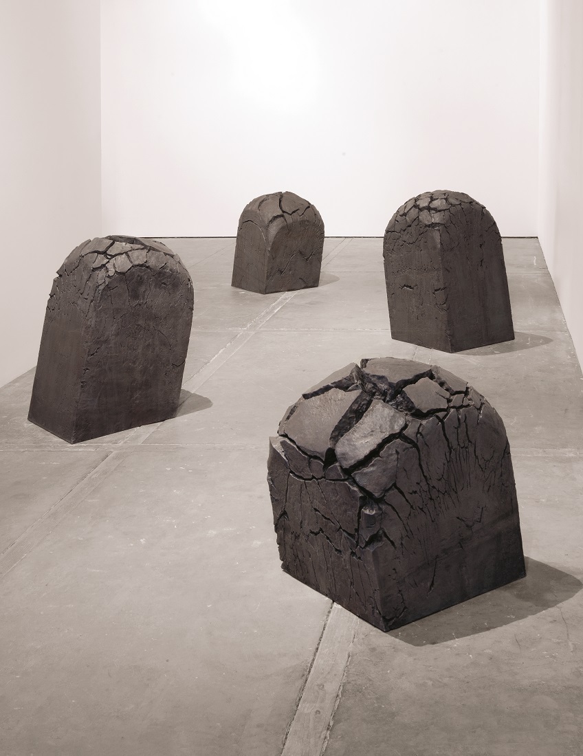 
		                					Tom Joyce		                																	
																											<i>Decalescence,</i>  
																																								2017, 
																																								forged stainless steel, 
																																								21 x 22 x 22 inches (3,354 lbs), 28 x 22 x 22 inches (3,770 lbs), 34 x 22 x 22 inches (4,280), 37 x 22 x 22 inches (4,530), installation dimensions variable 
																								
		                				