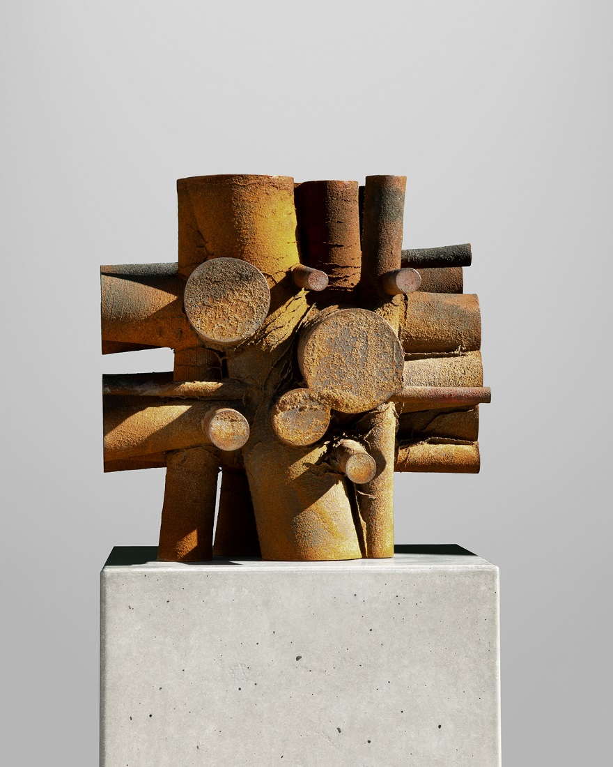 
		                					Tom Joyce		                																	
																											<i>Core IX,</i>  
																																								2013-2015, 
																																								cast iron (alloy made with steel filings from projects 1977-2013), concrete base, 
																																								20 x 20 x 20 inches (with concrete base, 48 inches) 
																								
		                				
