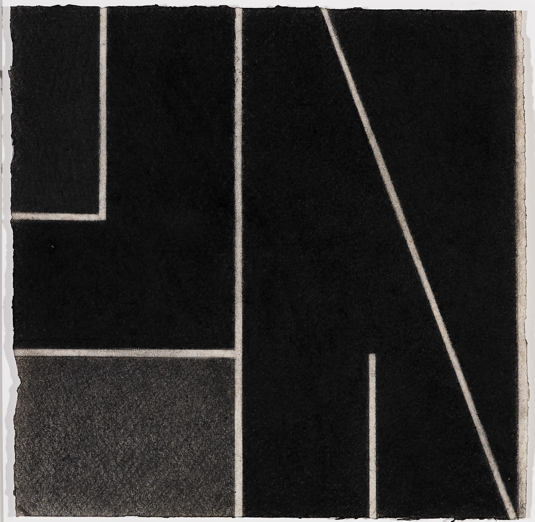 
		                					Garo Antreasian		                																	
																											<i>White Against Black,</i>  
																																								1992, 
																																								charcoal on paper, 
																																								16 x 16 1/8 inches 
																								
		                				