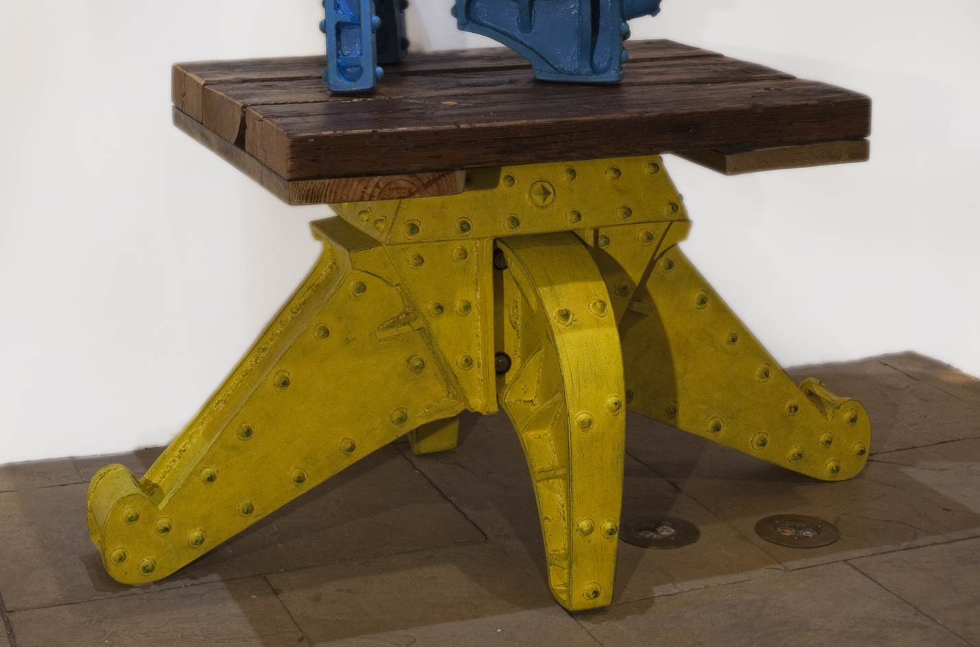 

											Doug Herren</b>

											<em>
												Selected Works</em> 

											<h4>
												Santa Fe: December 30 - March 18, 2023											</h4>

		                																																Doug Herren,  
																																								<i>Yellow Table Stand,</i>  
																																								2012, 
																																								ceramic, enamel paint, found wood, 
																																								30 x 32 x 60 inches 
																								
		                				